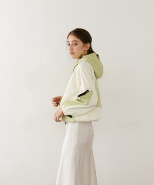 RiC(リック)の「COLOR BLOCK WINDBREAKER JACKET(ブルゾン・レディース・ミント/ブラック・FREE)」の15枚目の写真