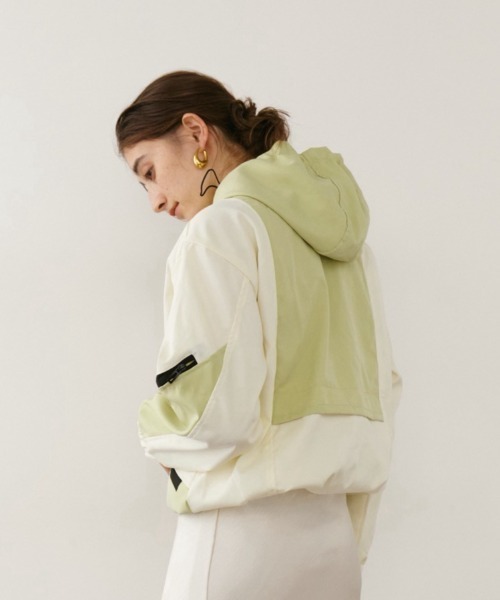 RiC(リック)の「COLOR BLOCK WINDBREAKER JACKET(ブルゾン・レディース・ミント/ブラック・FREE)」の16枚目の写真