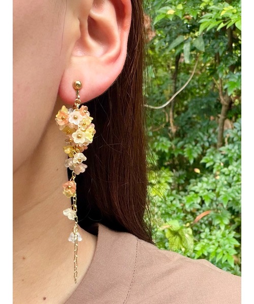 tone(トーン)の「【nanohana】フラワーシャワーピアス(MA)(ピアス(両耳用)・レディース・グリーン/イエロー/ピンク/ブラウン/ブルー・FREE)」の14枚目の写真