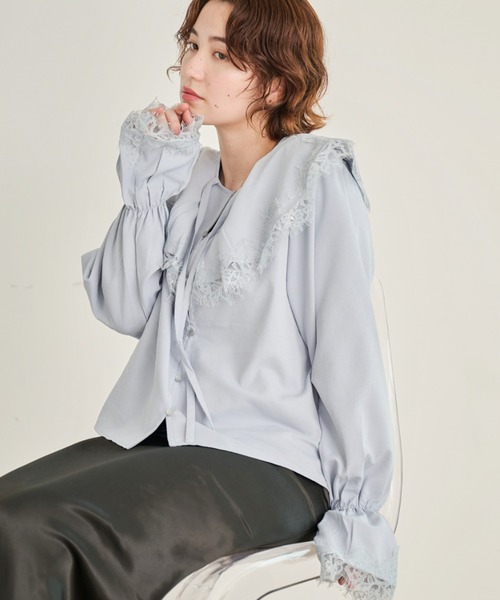DAESE TOKYO(デセトウキョウ)の「薄合繊ツイル ラッフルカラーブラウス(シャツ/ブラウス・レディース・チャコールグレー/オフホワイト/ブルー・FREE)」の20枚目の写真