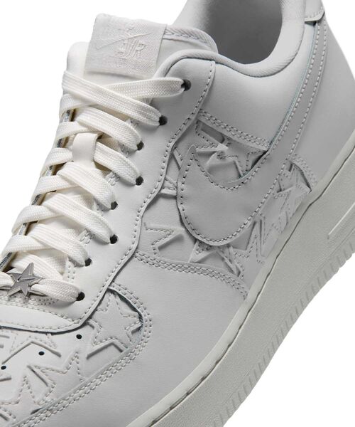 NIKE(ナイキ)の「ナイキ エア フォース 1 '07 エッジ メンズシューズ / Nike Air Force 1 '07 Edge Men's Shoes IM5750-101 Sail(スニーカー・メンズ・クリーム・25.5/29/30/24.5/27/26/24/25/27.5/28.5/29.5/26.5/28)」の7枚目の写真