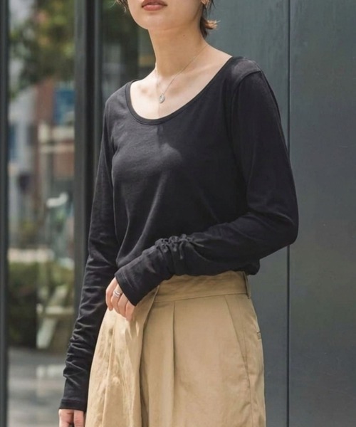 Rouge vif（ルージュヴィフ）の「シャーリングスリーブプルオーバー（Tシャツ/カットソー・レディース・ホワイト/ブラック・フリー）」の2枚目の写真