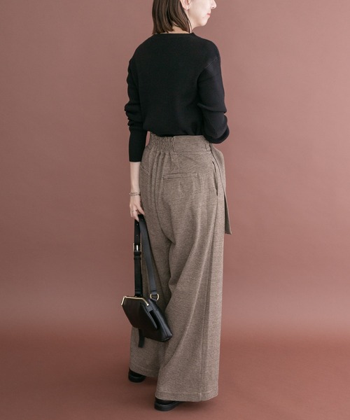 ITEMS URBANRESEARCH(アイテムズ アーバンリサーチ)の「リブクルーネックニット(ニット/セーター・レディース・オフホワイト/ブラック/グリーン系その他/レッド・FREE)」の15枚目の写真