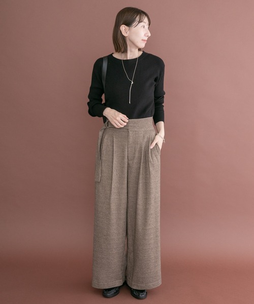 ITEMS URBANRESEARCH(アイテムズ アーバンリサーチ)の「リブクルーネックニット(ニット/セーター・レディース・オフホワイト/ブラック/グリーン系その他/レッド・FREE)」の17枚目の写真