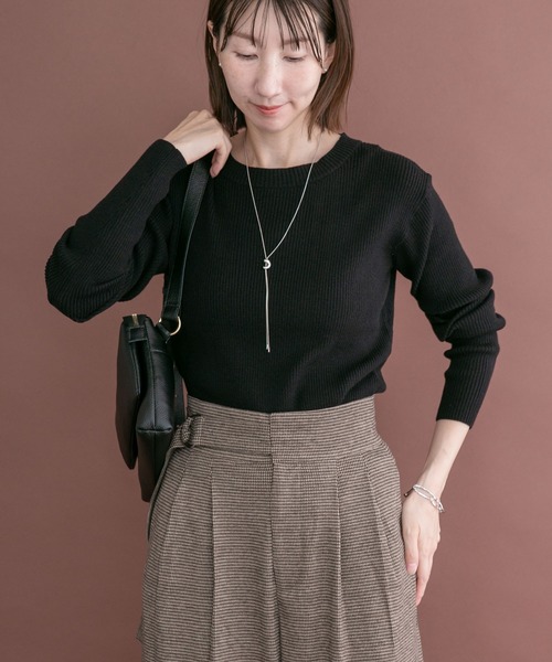 ITEMS URBANRESEARCH(アイテムズ アーバンリサーチ)の「リブクルーネックニット(ニット/セーター・レディース・オフホワイト/ブラック/グリーン系その他/レッド・FREE)」の18枚目の写真