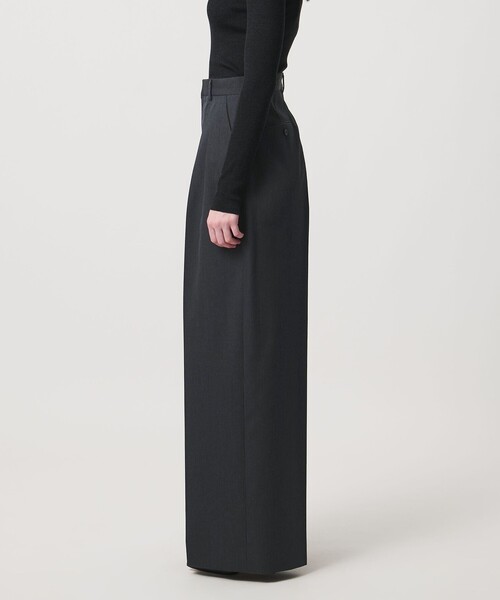 LOEFF(ロエフ)の「<LOEFF>ウールギャバジン バギーパンツ(その他パンツ・レディース・ダークグレー/モカ・00/1/0)」の7枚目の写真