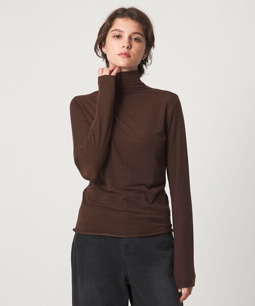 john masters UNITED ARROWS(ジョンマスターユナイテッドアローズ)の「<john masters UNITED ARROWS>リヨセルカシミヤ ハイネック カットソー(Tシャツ/カットソー・レディース・ブラウン系/ライトブルー・FREE)」の2枚目の写真