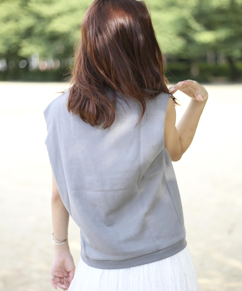 Denime(ドゥニーム)の「カットオフノースリーブスウェット(スウェット・レディース・グレー/オートミール・FREE)」の18枚目の写真