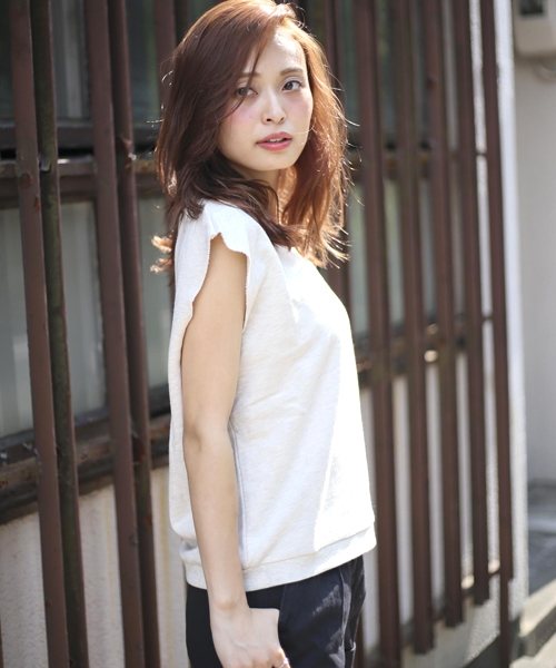 Denime(ドゥニーム)の「カットオフノースリーブスウェット(スウェット・レディース・グレー/オートミール・FREE)」の21枚目の写真