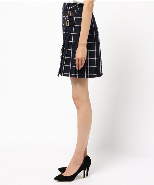 BLUE LABEL CRESTBRIDGE（ブルーレーベルクレストブリッジ）の「ウインドウペンチェックジャガード　キルトスカート（スカート・レディース・ネイビー/ベージュ・38/36/34）」の6枚目の写真
