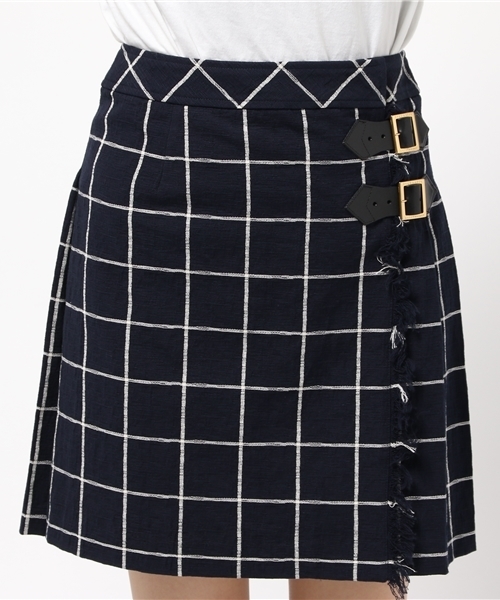 BLUE LABEL CRESTBRIDGE（ブルーレーベルクレストブリッジ）の「ウインドウペンチェックジャガード　キルトスカート（スカート・レディース・ネイビー/ベージュ・38/36/34）」の8枚目の写真