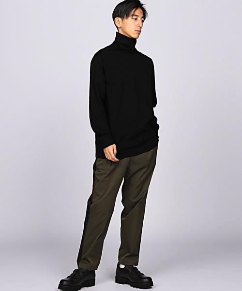 EN ROUTE（アンルート）の「ENR ベア天竺サイドガゼットタートルネック（Tシャツ/カットソー・メンズ・ホワイト/ブラック・1/2/3）」の6枚目の写真