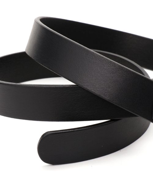 URBAN RESEARCH（アーバンリサーチ）の「VAAL細レザーベルト（ベルト・レディース・ブラック/ブラウン・FREE）」の4枚目の写真