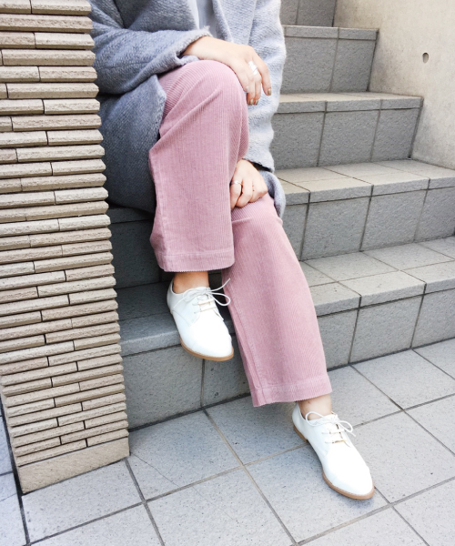 mysty woman(ミスティウーマン)の「メタルパーツレースアップシューズ(パンプス・レディース・ブラック/オフホワイト/ホワイト系その他・LARGE/MEDIUM)」の6枚目の写真