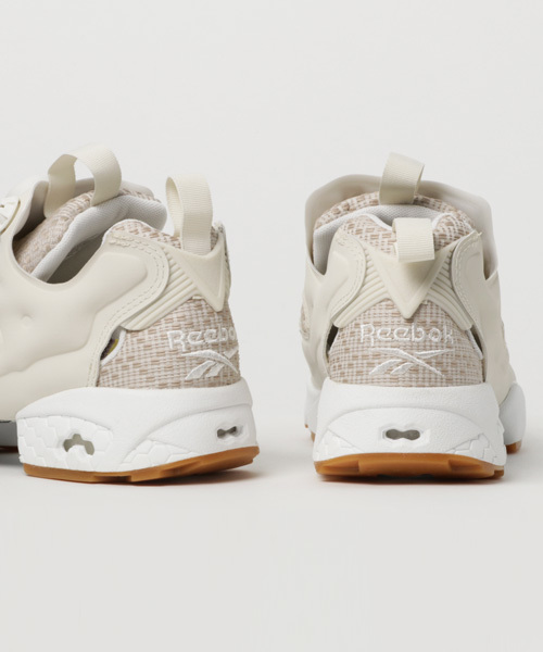 Reebok（リーボック）の「レディース【REEBOK】リーボック INSTAPUMP FURY OFF TG W インスタポンプフューリーオフＴＧＷ BD3006 17SP SANDTRAP/CHLK（スニーカー・レディース・ベージュ系その他・24.0cm/24.5cm/25.0cm/23.5cm）」の2枚目の写真