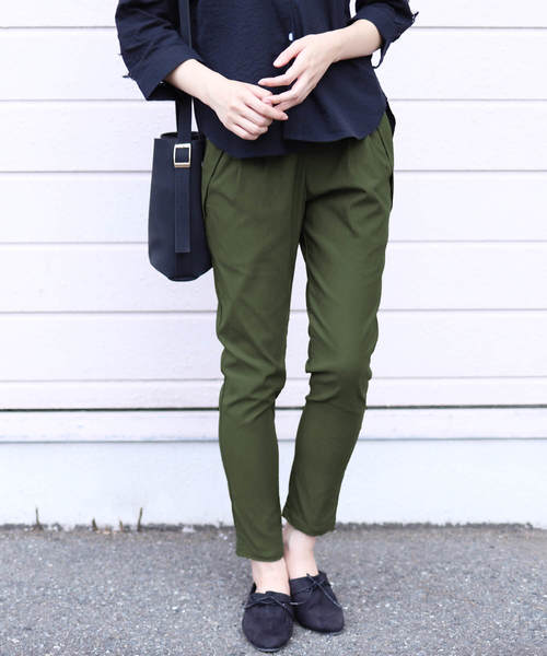 reca（レカ）の「ZOZOTOWN限定新色追加◇美脚シルエット◇快適フィット ストレッチテーパードパンツ（その他パンツ・レディース・ホワイト/ベージュ/ネイビー/ブラック/カーキ/オレンジ系その他・M/L/LL）」の4枚目の写真