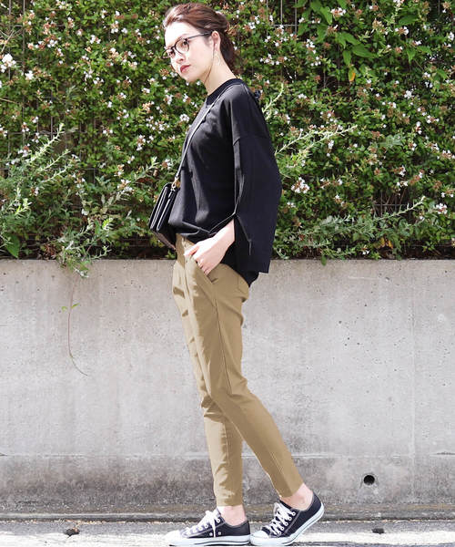 reca（レカ）の「ZOZOTOWN限定新色追加◇美脚シルエット◇快適フィット ストレッチテーパードパンツ（その他パンツ・レディース・ホワイト/ベージュ/ネイビー/ブラック/カーキ/オレンジ系その他・M/L/LL）」の19枚目の写真