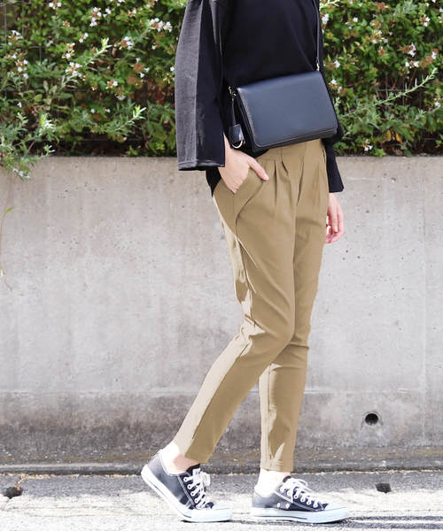 reca（レカ）の「ZOZOTOWN限定新色追加◇美脚シルエット◇快適フィット ストレッチテーパードパンツ（その他パンツ・レディース・ホワイト/ベージュ/ネイビー/ブラック/カーキ/オレンジ系その他・M/L/LL）」の18枚目の写真