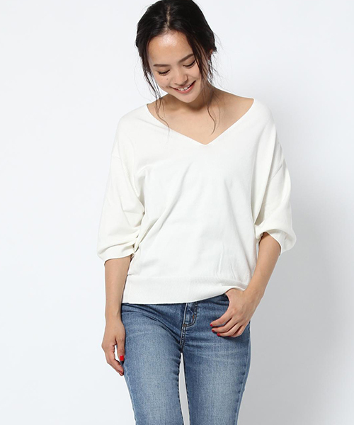 laboratory work（ラボラトリーワーク）の「抜け感ゆるVニット（ニット/セーター・レディース・杢グレー/オフホワイト/ブラック/レッド/グリーン・MEDIUM）」の2枚目の写真