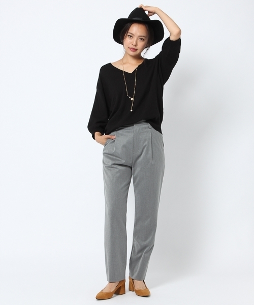 laboratory work（ラボラトリーワーク）の「抜け感ゆるVニット（ニット/セーター・レディース・杢グレー/オフホワイト/ブラック/レッド/グリーン・MEDIUM）」の15枚目の写真