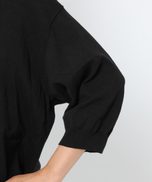 laboratory work（ラボラトリーワーク）の「抜け感ゆるVニット（ニット/セーター・レディース・杢グレー/オフホワイト/ブラック/レッド/グリーン・MEDIUM）」の20枚目の写真