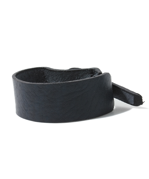 coen（コーエン）の「シングルレザーブレスレット（ブレスレット・レディース・レッド/オレンジ/ケリー/ネイビー・フリー）」の2枚目の写真