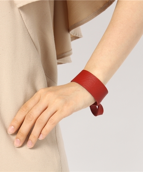 coen（コーエン）の「シングルレザーブレスレット（ブレスレット・レディース・レッド/オレンジ/ケリー/ネイビー・フリー）」の7枚目の写真