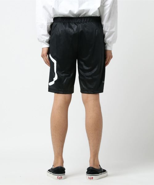 アシックス　ジャージ　上下セット　L 新品タグ付　日本製　ハーフパンツ ASICS（アシックス）の「アシックス トレーニングウェア