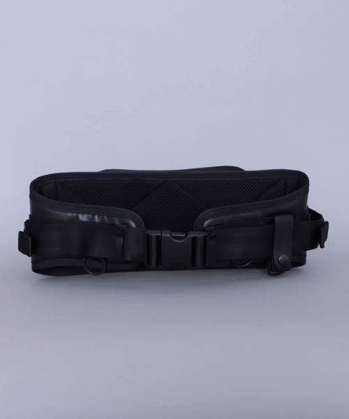 PORTER（ポーター）の「【PORTER】HEAT WAIST BAG（ボディバッグ/ウエストポーチ・メンズ・ブラック・FREE）」の8枚目の写真