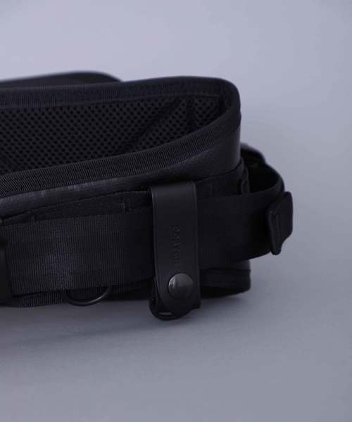 PORTER（ポーター）の「【PORTER】HEAT WAIST BAG（ボディバッグ/ウエストポーチ・メンズ・ブラック・FREE）」の9枚目の写真
