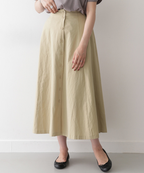 ITEMS URBANRESEARCH（アイテムズ アーバンリサーチ）の「マエボタンフレアスカート（スカート・レディース・ブラック/ベージュ/ブラウン・FREE）」の3枚目の写真