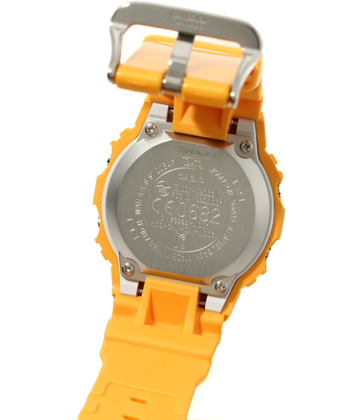 G-SHOCK（ジーショック）の「Bluetooth Model GB-5600B UNISEX（アナログ腕時計・メンズ・ブラック/ブラック×ブラック/ブルー/イエロー・FREE）」の10枚目の写真