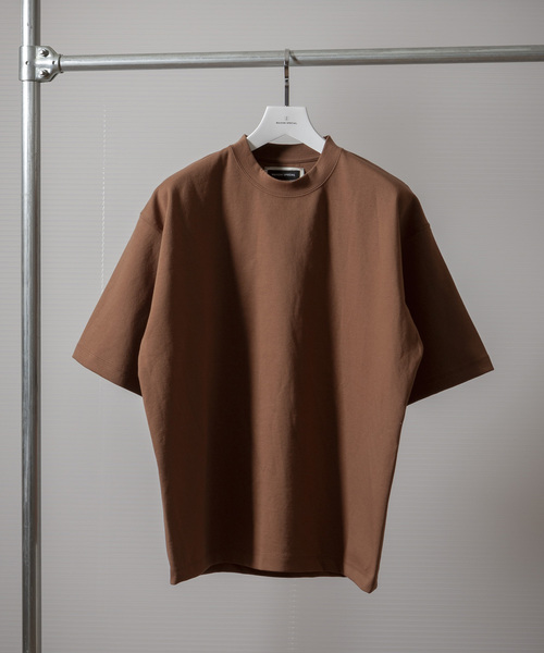 MAISON SPECIAL（メゾンスペシャル）の「“汚れを弾く” テックファブリックオーバーサイズクルーネックカットソー 【MAISON SPECIAL/メゾンスペシャル】（Tシャツ/カットソー・メンズ・ブラック/オフホワイト/サックスブルー/キャメル・44/46/48）」の4枚目の写真