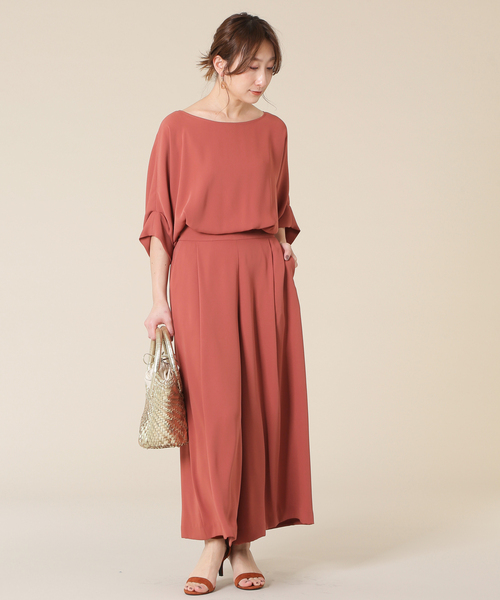 Tiara(ティアラ)の「ウエストシャーリングブラウス(シャツ/ブラウス・レディース・ブラウン/ネイビー/アイボリー/ホワイト/ダークネイビー・FREE)」の6枚目の写真