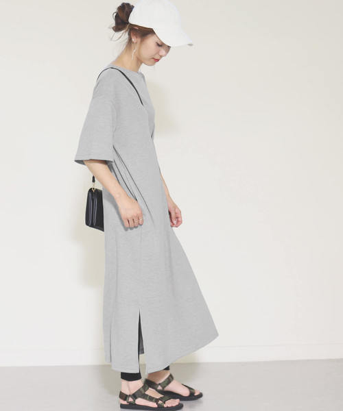 reca（レカ）の「スリット入り ワンショルダーワンピース（ワンピース・レディース・グレイッシュベージュ/ブラック/グレー/ブラック系その他/ベージュ系その他・M/FREE）」の4枚目の写真