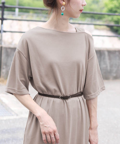 reca（レカ）の「スリット入り ワンショルダーワンピース（ワンピース・レディース・グレイッシュベージュ/ブラック/グレー/ブラック系その他/ベージュ系その他・M/FREE）」の17枚目の写真