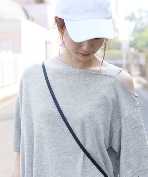 reca（レカ）の「スリット入り ワンショルダーワンピース（ワンピース・レディース・グレイッシュベージュ/ブラック/グレー/ブラック系その他/ベージュ系その他・M/FREE）」の18枚目の写真