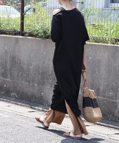 reca（レカ）の「スリット入り ワンショルダーワンピース（ワンピース・レディース・グレイッシュベージュ/ブラック/グレー/ブラック系その他/ベージュ系その他・M/FREE）」の22枚目の写真