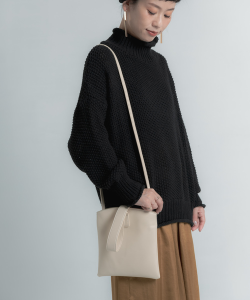 Libra Cue(リブラ キュー)の「Libra 2WAY mini bag(ショルダーバッグ・レディース・ブラック/アイボリー・FREE)」の12枚目の写真