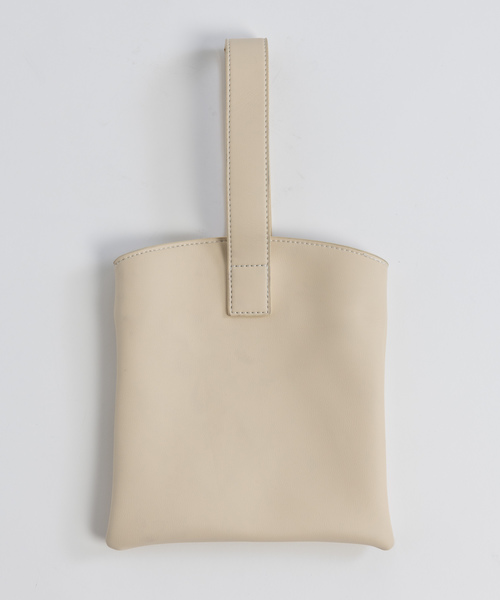 Libra Cue(リブラ キュー)の「Libra 2WAY mini bag(ショルダーバッグ・レディース・ブラック/アイボリー・FREE)」の7枚目の写真