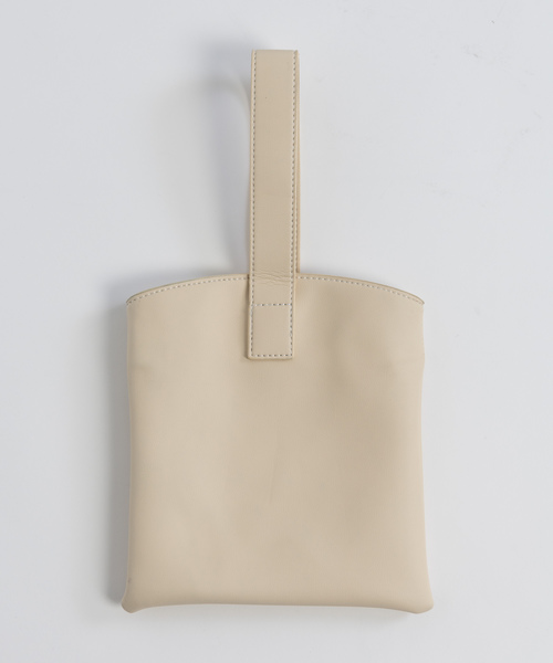 Libra Cue(リブラ キュー)の「Libra 2WAY mini bag(ショルダーバッグ・レディース・ブラック/アイボリー・FREE)」の14枚目の写真