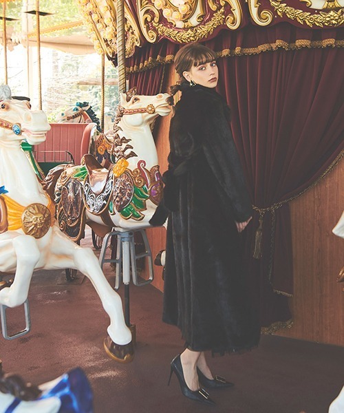 EIMY ISTOIRE（エイミーイストワール）の「フェイクミンクロングファー