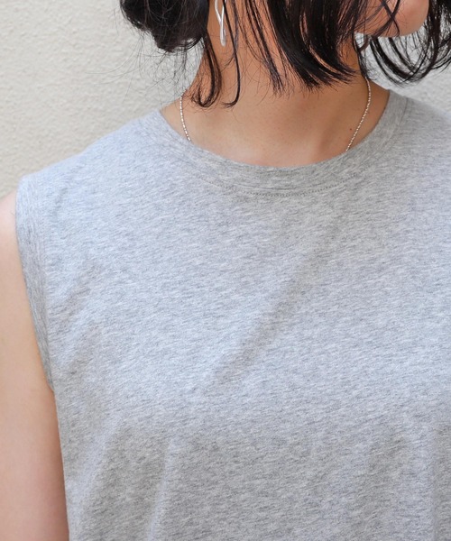 andme(アンドミー)の「ノースリーブ裾ラウンドTシャツ(Tシャツ/カットソー・レディース・グレー/オフホワイト/ブラック・M)」の12枚目の写真