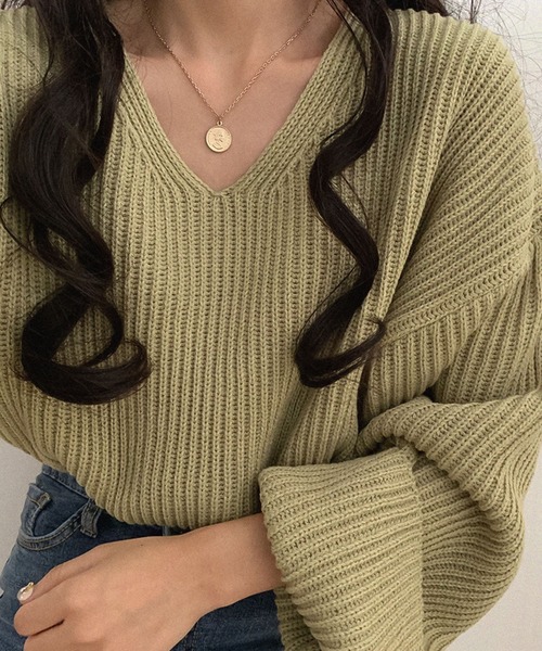 Girly Doll(ガーリードール)の「ドロップショルダーVネックニット(ニット/セーター・レディース・ブラック/ベージュ/グレー/カーキ/イエロー・FREE)」の20枚目の写真
