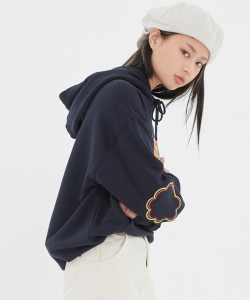 ROMANTIC CROWN(ロマンティッククラウン)の「【CHUPA CHUPS × ROMANTIC CROWN】LOGO HOODIE / チュッパチャップス × ロマンティッククラウン ロゴ フーディー(パーカー・メンズ・ネイビー/ピンク/オートミール・SMALL/MEDIUM/LARGE/X-LARGE)」の18枚目の写真