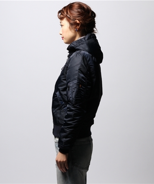 ROSE BUD(ローズバッド)の「S-LJ-14204 HOODED MA-1(ブルゾン・レディース・オリーブドラブ/ネイビー・MEDIUM/SMALL)」の8枚目の写真