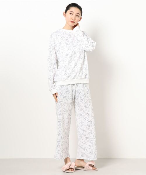 Miffy ミッフィー キャラクターパジャマ ルームウェア 裏毛仕様 上下セットアイテム ルームウェア パジャマ Spinns スピンズ のファッション通販 Zozotown