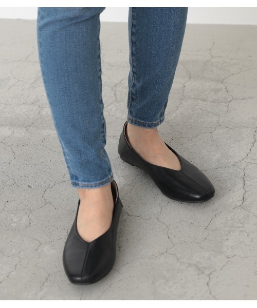 AZUL by moussy（アズールバイマウジー）の「CENTER SEAM BABOUCHE/センターシームバブーシュ（パンプス・レディース・ベージュ/ライトグリーン/ブラック・SMALL/MEDIUM/LARGE）」の20枚目の写真