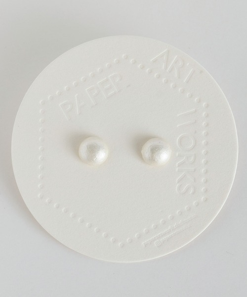 tone(トーン)の「【PAPER ART WORKS】cabochon pearl mini(ピアス(両耳用)・レディース・ホワイト・FREE)」の5枚目の写真