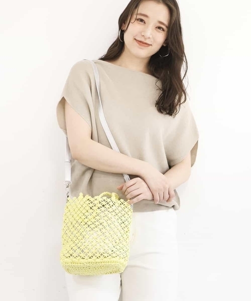 MK MICHEL KLEIN（エムケーミッシェルクラン）の「【3WAY】ビニール編みトート（トートバッグ・レディース・イエロー/ピンク/ブルー・00）」の3枚目の写真